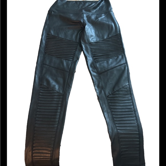 7 for all mankind faux black leather sz small pants EUC - Picture 2 of 14